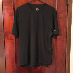 Nike Men’s Dri-Fit shirt! Black. Size L
